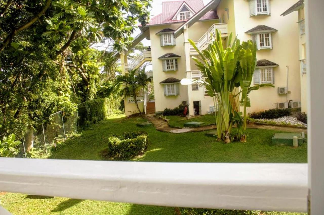 E 20 Mystic Ridge Ocho Rios Exterior foto